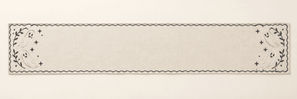 Ghost Scallop Table Runner in cream and charcoal — design visualization